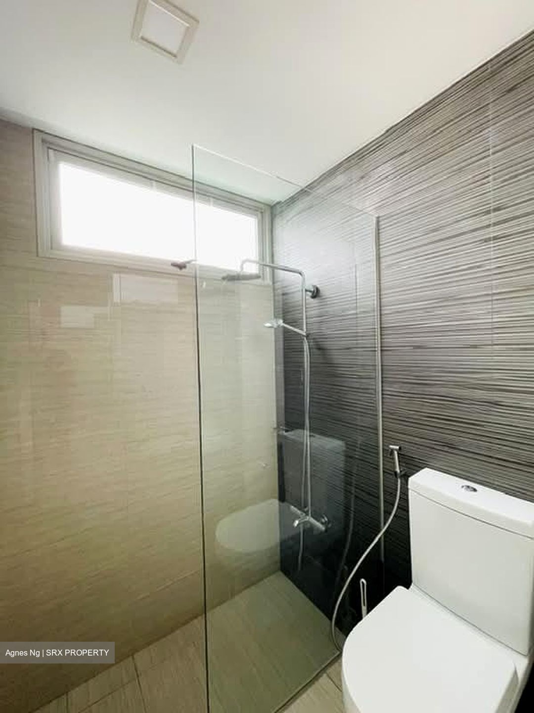 West Coast Drive (D5), Terrace #575288251